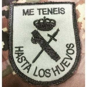 Emblema ME TENEIS HASTA LOS HUEVOS GC